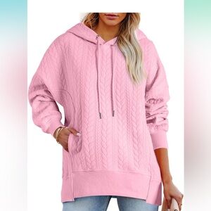 AlvaQ Womens Oversized Hoodie with Quilted Long Sleeves, Pocket & Drawstring